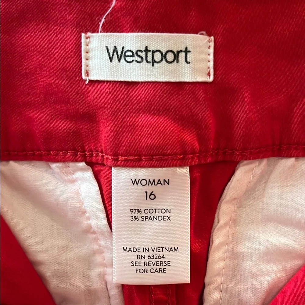 Westport, women’s 16W, Vibrant red, Bermuda Shorts - Picture 4 of 4